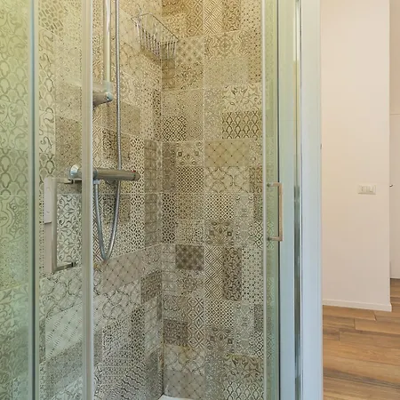 Red By Wonderful Italy