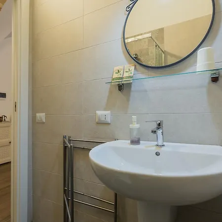 Red By Wonderful Italy Bari